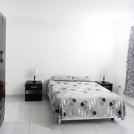City Lodge Apart Санта-Крус-де-ла-Сьєрра Екстер'єр фото